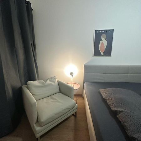 2Schlafenzimmer 5Betten Montuerwhonung Leilighet Düsseldorf Eksteriør bilde