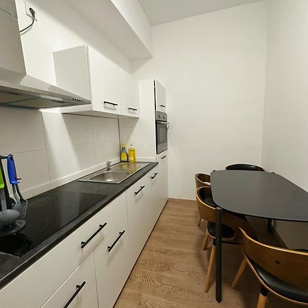 2Schlafenzimmer 5Betten Montuerwhonung Leilighet Düsseldorf Eksteriør bilde
